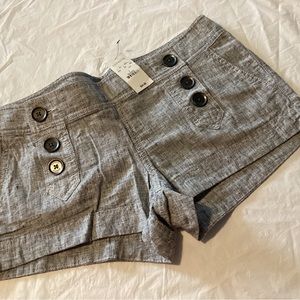 Express Low Rise Short Shorts Size 2 Linen/Cotton 6 Button Sailor Style Closure